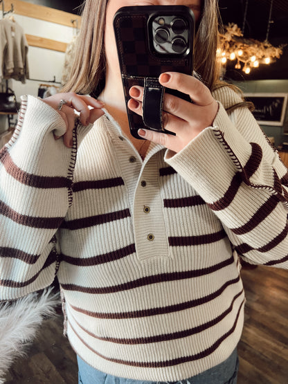 HENLEY BROWN STRIPED SWEATER