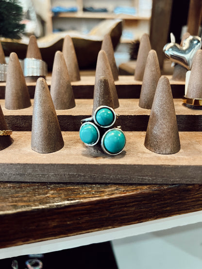 THREE STONE RING