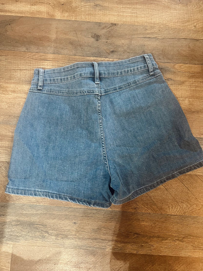 FLAP POCKET DENIM SHORTS