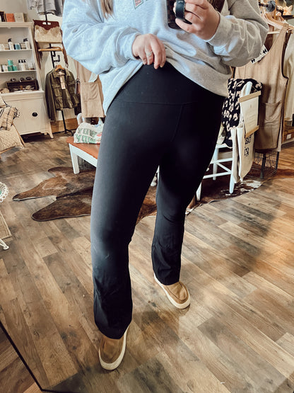 HIGH WAISTED BOOTCUT LEGGING