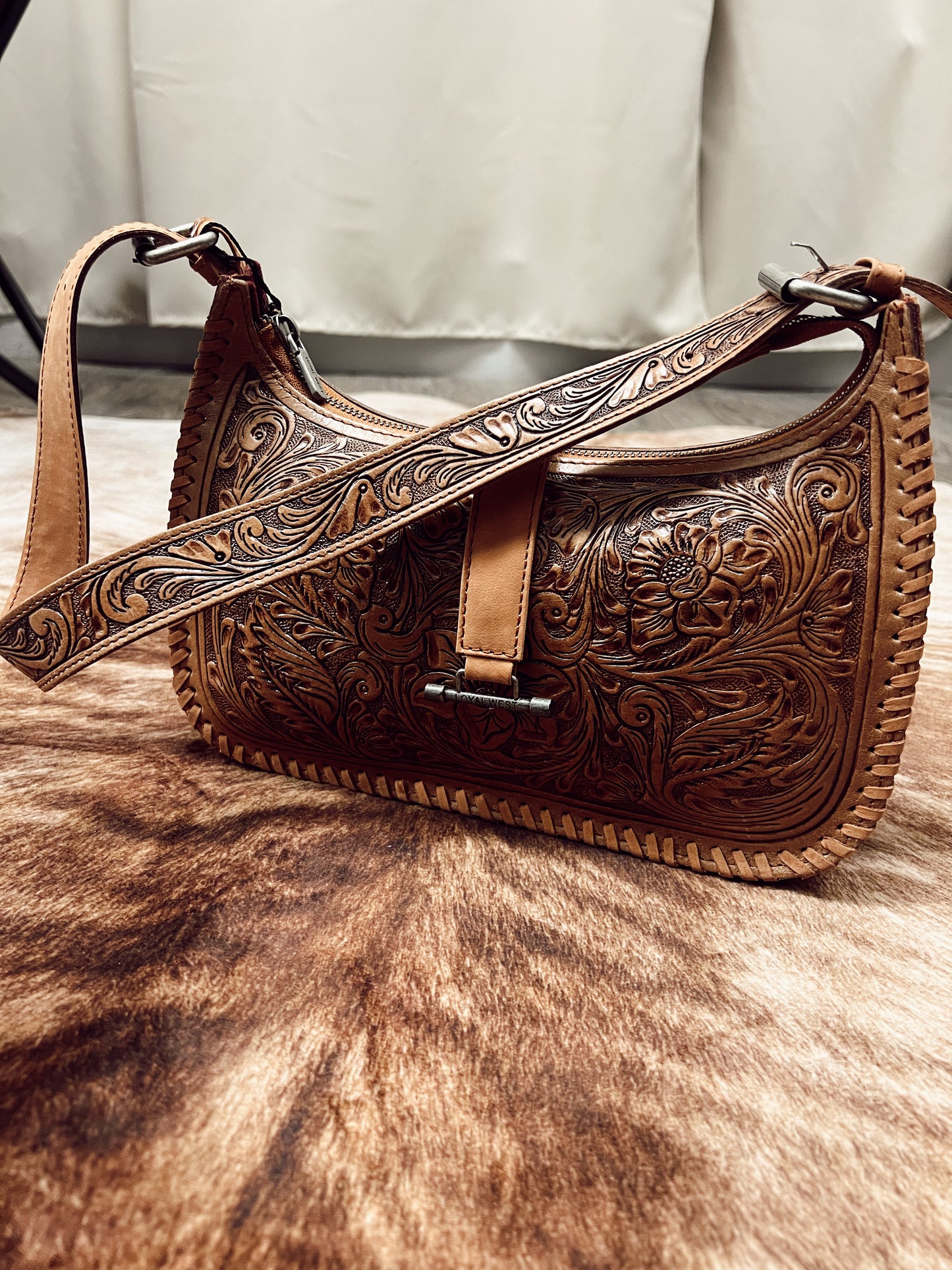 LOYAL WEST DANNIA SHOULDER BAG