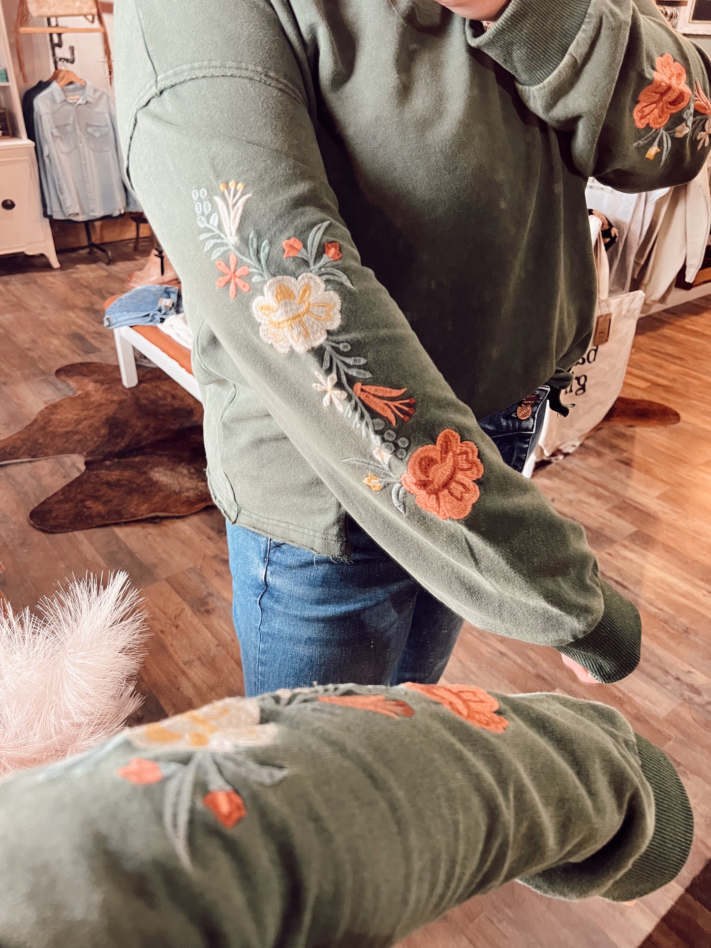 THISTLE & THORN EMBROIDERED TOP