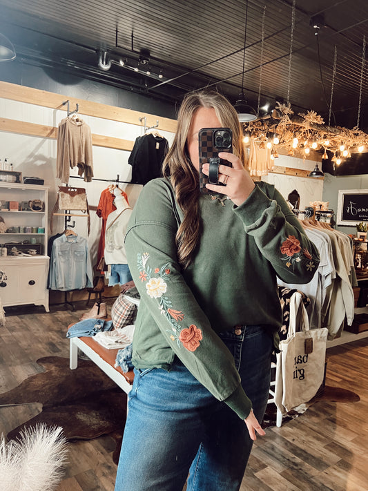 THISTLE & THORN EMBROIDERED TOP