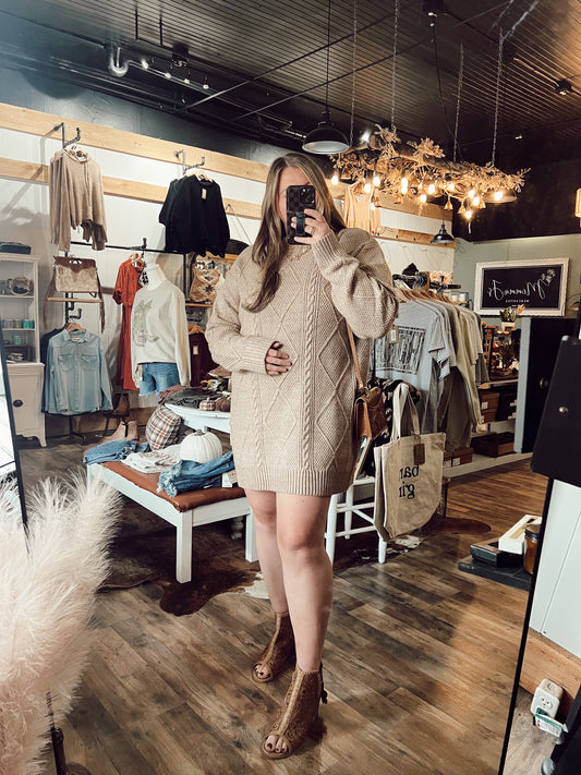 CABLE KNIT SWEATER DRESS