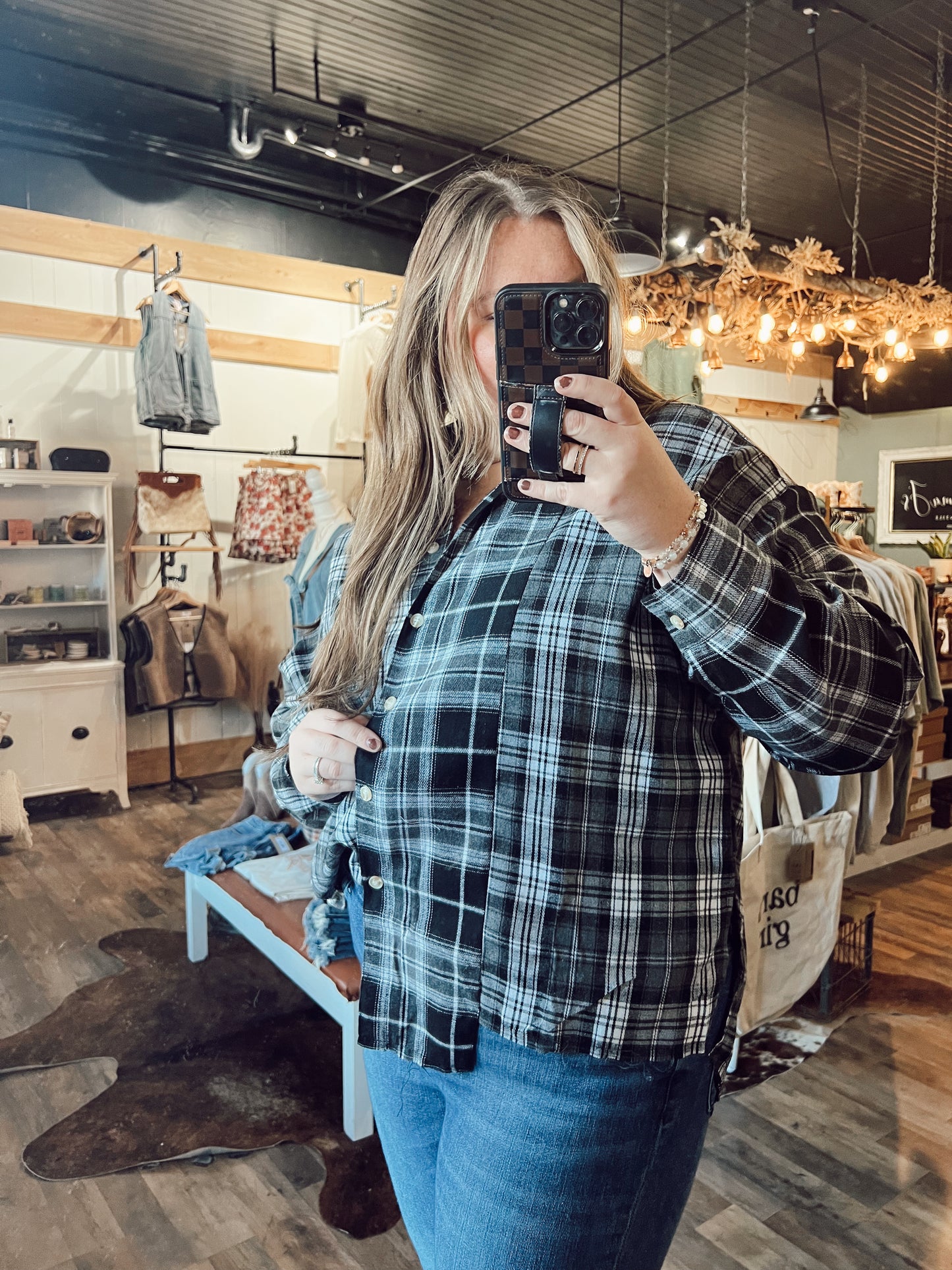 MAMA TRIED FLANNEL: BLACK