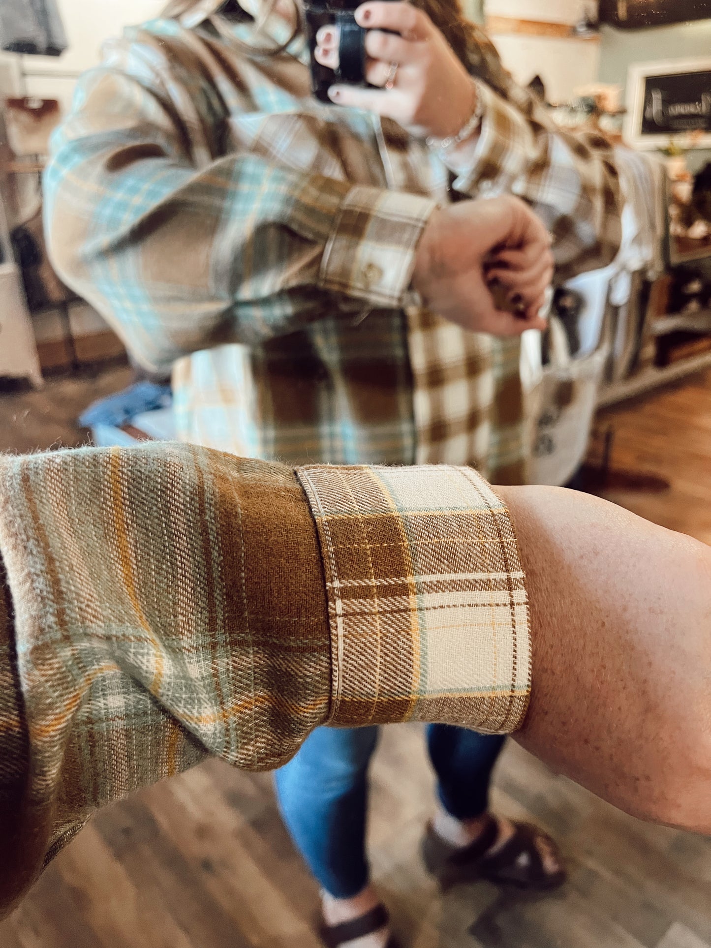 MAMA TRIED FLANNEL: BROWN