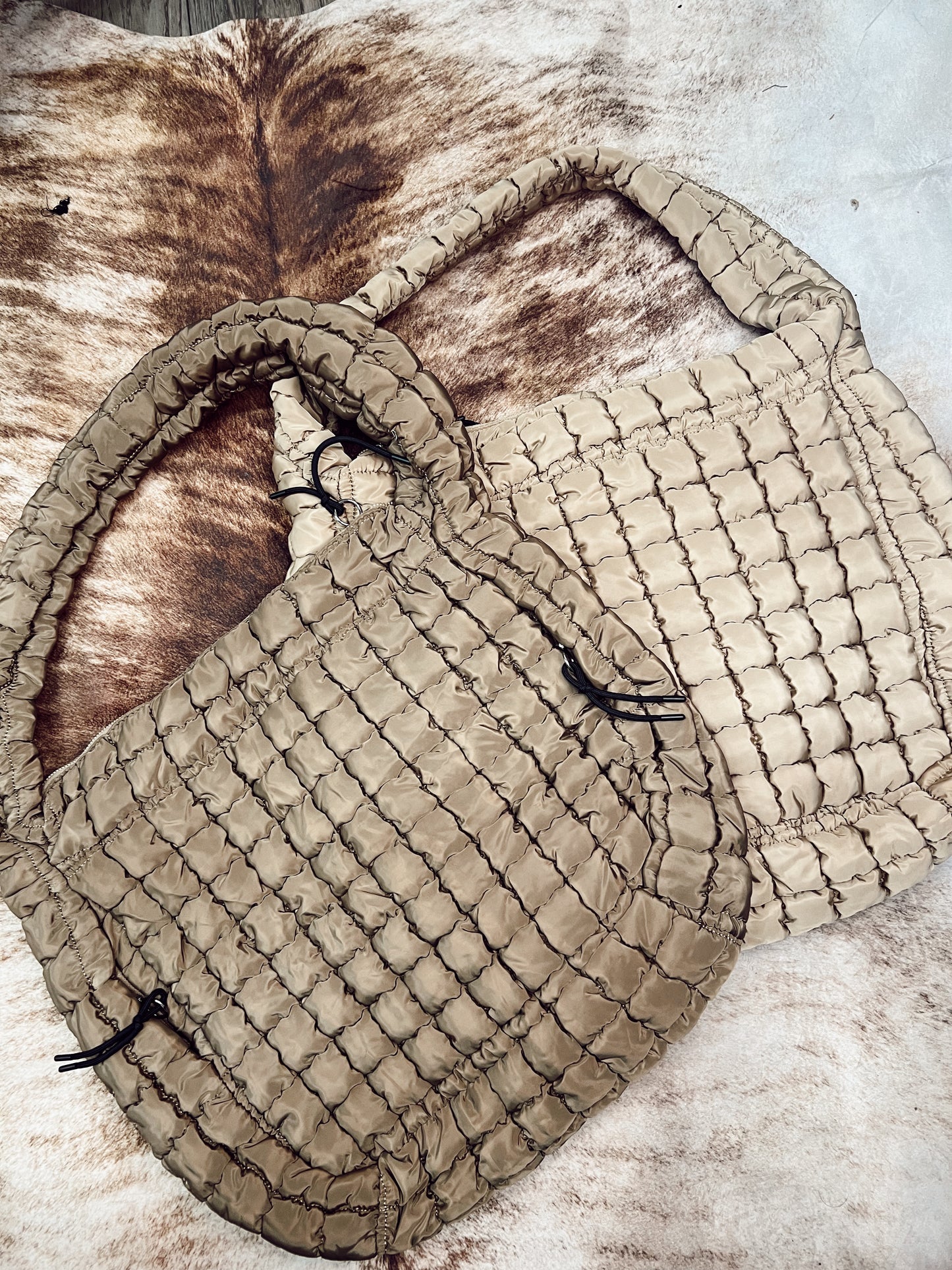 OVERSIZED QUILTED BAG