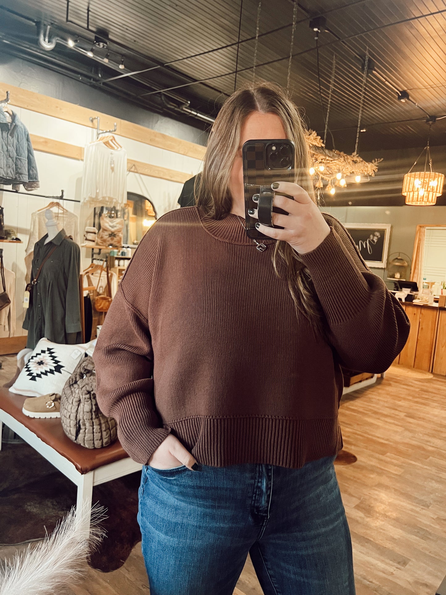 OVERSIZED SIDE SLIT SWEATER: BROWN