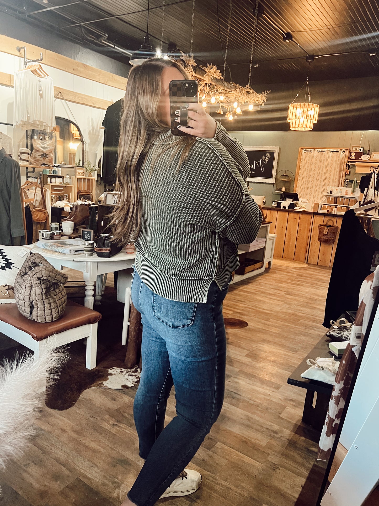 OVERSIZED SIDE SLIT SWEATER: OLIVE