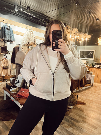 COMFORT IS KEY ZIP UP