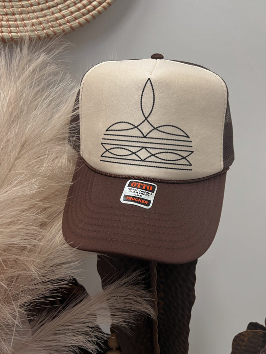 BOOT STITCH TRUCKER HAT