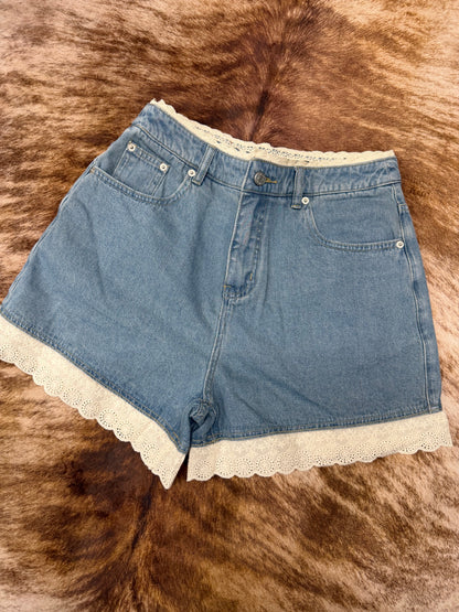 LACE TRIM DENIM SHORTS