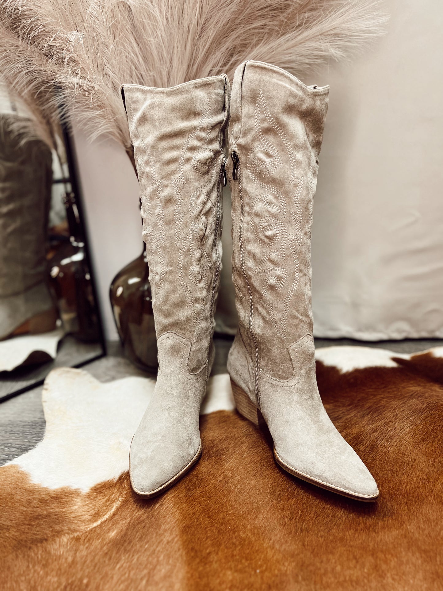 EMBROIDERED WESTERN LONG BOOTS