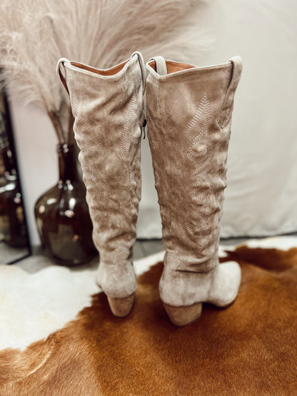 EMBROIDERED WESTERN LONG BOOTS