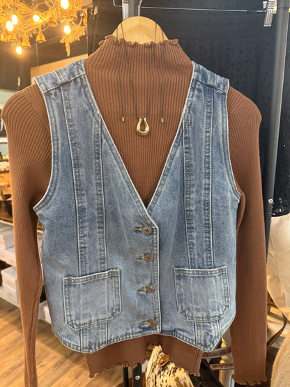 PUFF HORSESHOE PENDANT