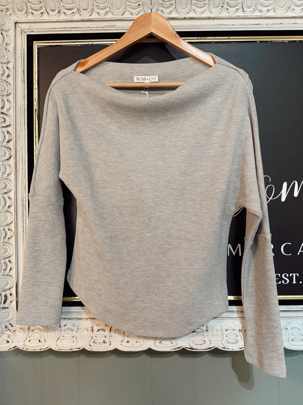 LULA OFFSET THERMAL TOP
