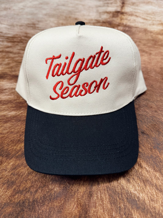 TAILGATE SEASON TRUCKER