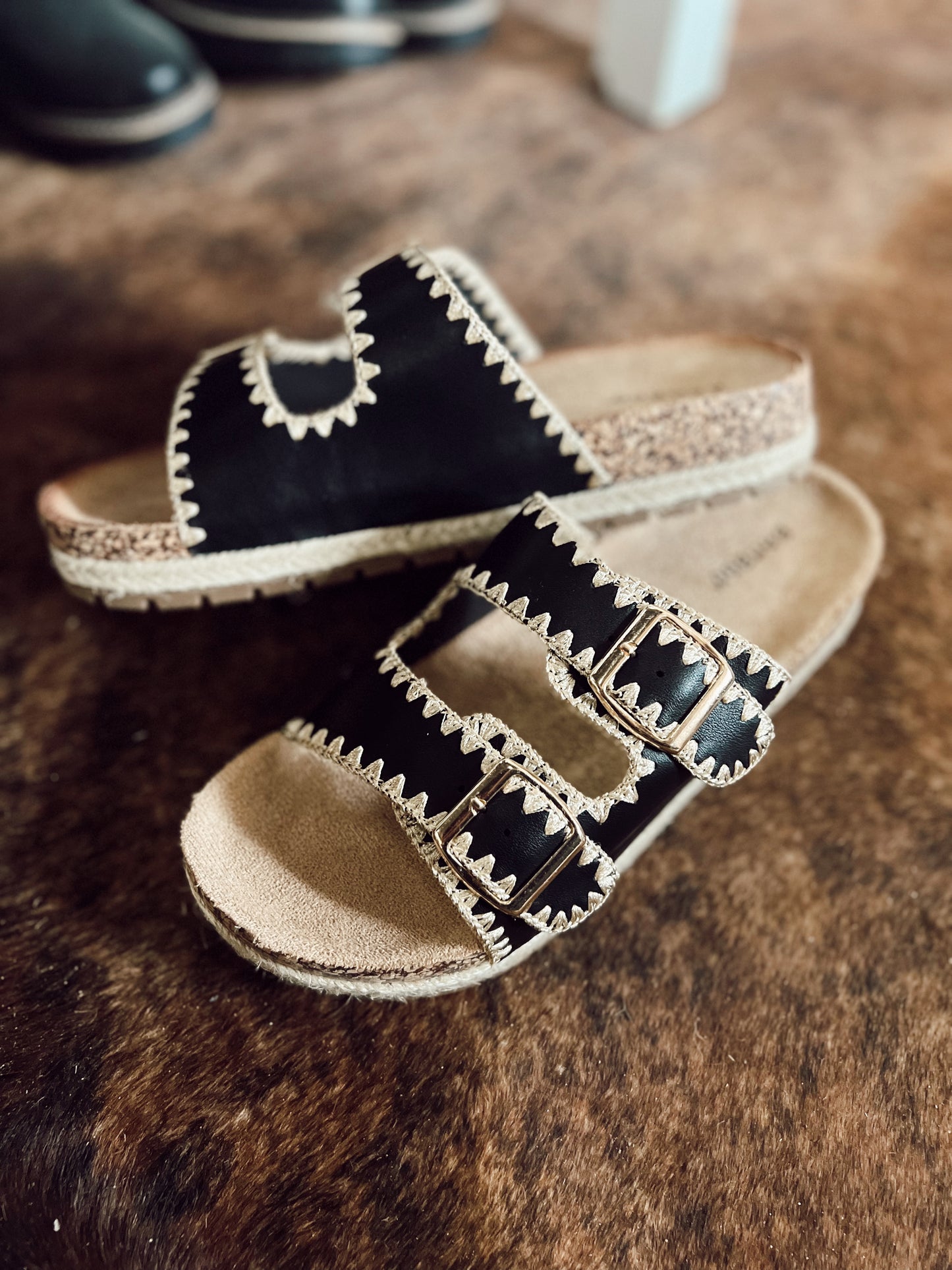 SOUTHWEST SANDAL